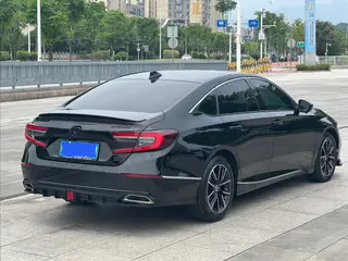 Honda Accord 2022 260TURBO Luxury Edition interior photo 9