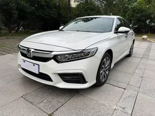 Honda Inspire 2019 260TURBO Version raffinée État VI
