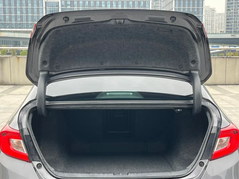 Honda Accord 2018 260TURBO Version de luxe Pays V intérieur photo 11