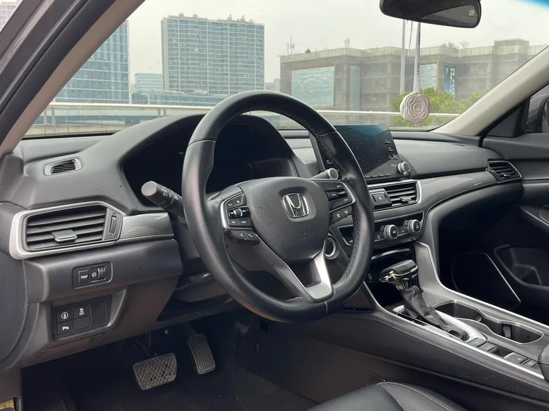 Honda Accord 2018 260TURBO Version de luxe Pays V intérieur photo 12