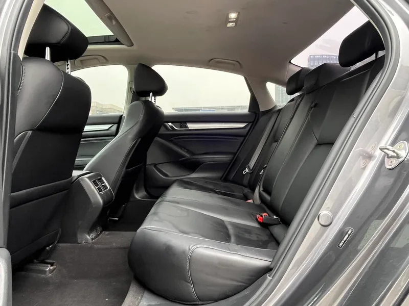Honda Accord 2018 260TURBO Version de luxe Pays V intérieur photo 14