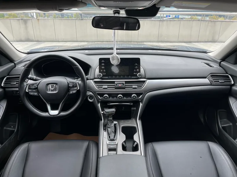 Honda Accord 2018 260TURBO Version de luxe Pays V intérieur photo 19