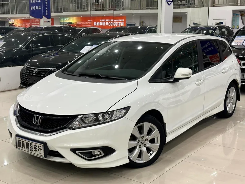 Honda Jade 2014 1.8L Auto Comfort Elite Edition 5 seat exterior photo 1 Honda Jade 2014 1.8L Auto Comfort Elite Edition 5 seat exterior photo 1