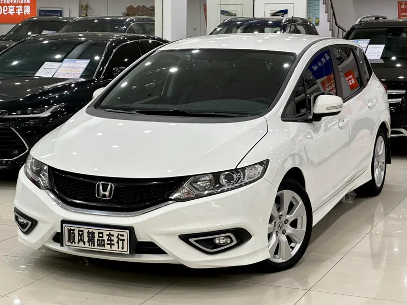 Honda Jade 2014 1.8L Auto Comfort Elite Edition 5 seat exterior photo 4 Honda Jade 2014 1.8L Auto Comfort Elite Edition 5 seat exterior photo 4