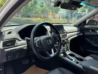 Honda Accord 2018 260TURBO Edición de lujo País VI exterior foto 8 Honda Accord 2018 260TURBO Edición de lujo País VI exterior foto 8