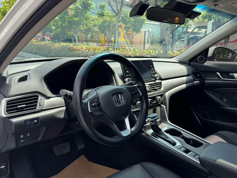 Honda Accord 2018 260TURBO Edición de lujo País VI exterior foto 8 Honda Accord 2018 260TURBO Edición de lujo País VI exterior foto 8