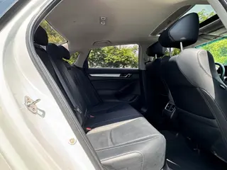 Honda Accord 2018 260TURBO Edición de lujo País VI interior foto 11 Honda Accord 2018 260TURBO Edición de lujo País VI interior foto 11