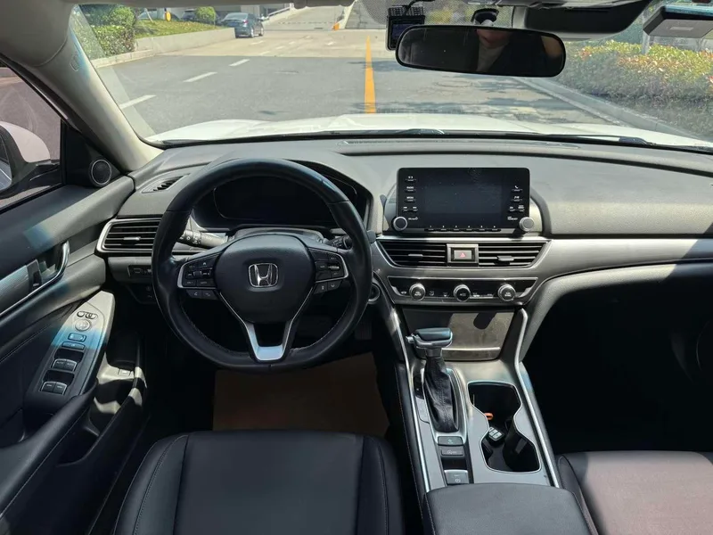 Honda Accord 2018 260TURBO Edición de lujo País VI interior foto 14 Honda Accord 2018 260TURBO Edición de lujo País VI interior foto 14