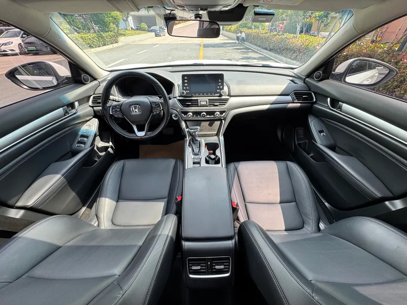 Honda Accord 2018 260TURBO Edición de lujo País VI interior foto 16 Honda Accord 2018 260TURBO Edición de lujo País VI interior foto 16