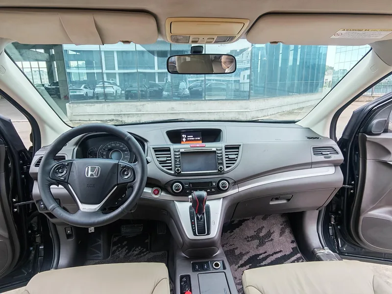 Honda CR-V 2013 2.4L Four-wheel drive deluxe edition interior photo 9