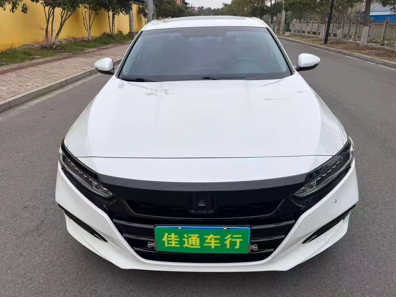 Honda Accord 2018 260TURBO Version d'élite État VI extérieur photo 2 Honda Accord 2018 260TURBO Version d'élite État VI extérieur photo 2