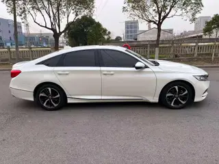 Honda Accord 2018 260TURBO Version d'élite État VI extérieur photo 4 Honda Accord 2018 260TURBO Version d'élite État VI extérieur photo 4
