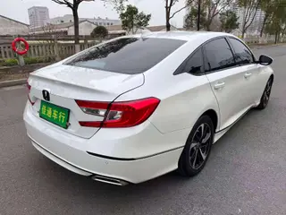 Honda Accord 2018 260TURBO Version d'élite État VI extérieur photo 5 Honda Accord 2018 260TURBO Version d'élite État VI extérieur photo 5
