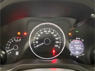 Honda Vezel 2020 1.5L CVT Luxury Edition interior photo 10 Honda Vezel 2020 1.5L CVT Luxury Edition interior photo 10