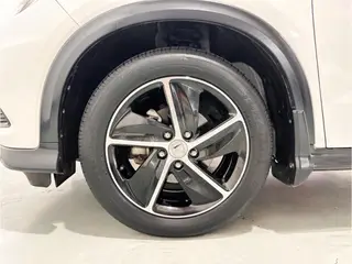 Honda Vezel 2020 1.5L CVT Luxury Edition interior photo 14 Honda Vezel 2020 1.5L CVT Luxury Edition interior photo 14