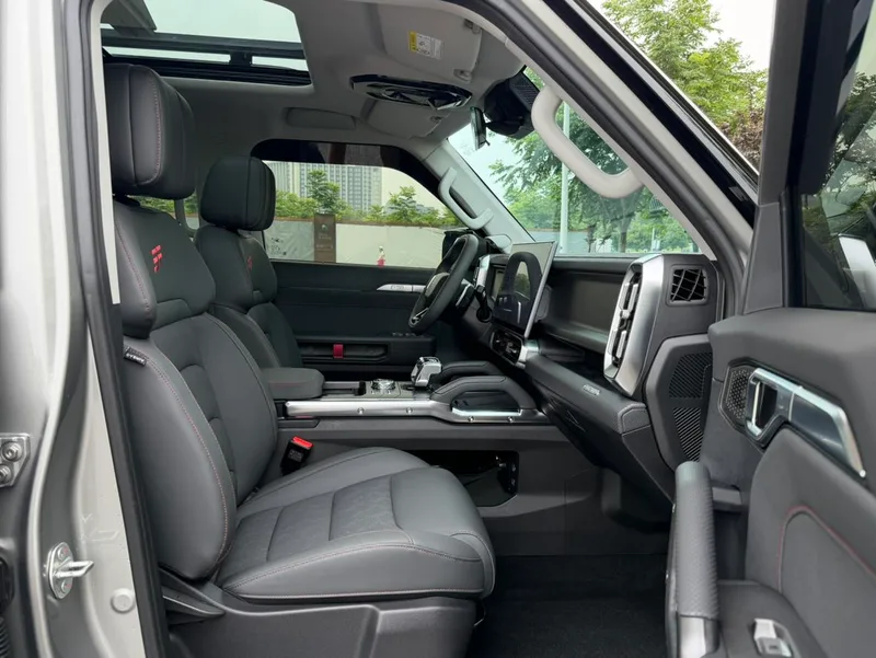 Jetour T2 2023 2.0TD Tracción a las cuatro ruedas Conquista PRO interior foto 13 Jetour T2 2023 2.0TD Tracción a las cuatro ruedas Conquista PRO interior foto 13