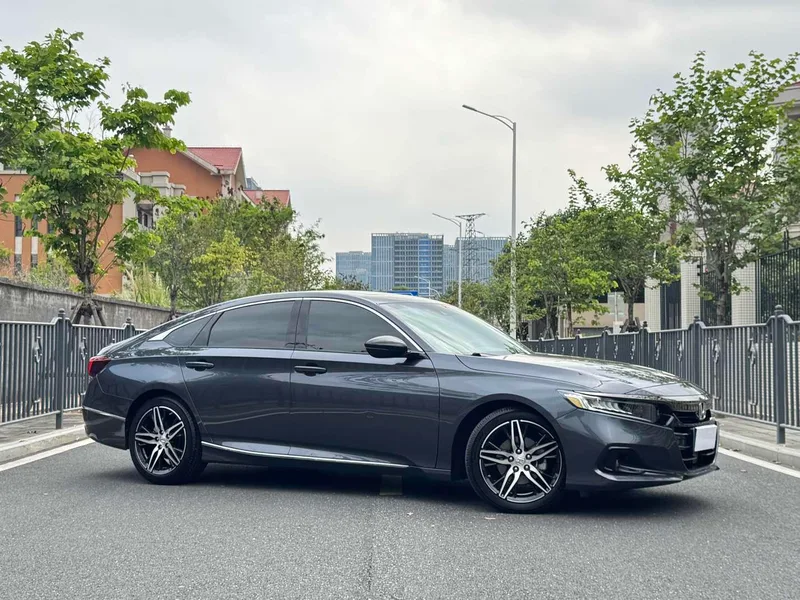 Honda Accord 2022 260TURBO Волшебная ночь Премиум-версия экстерьер фото 3