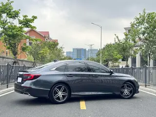 Honda Accord 2022 260TURBO Волшебная ночь Премиум-версия интерьер фото 7