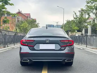 Honda Accord 2022 260TURBO Волшебная ночь Премиум-версия интерьер фото 8