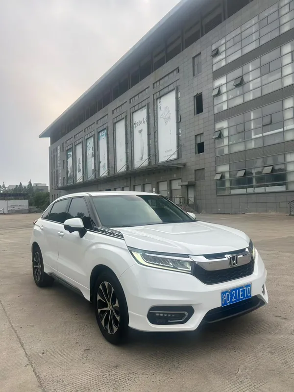 Honda Avancier 2017 240TURBO Two-Wheel Drive Premium Edition exterior photo 3