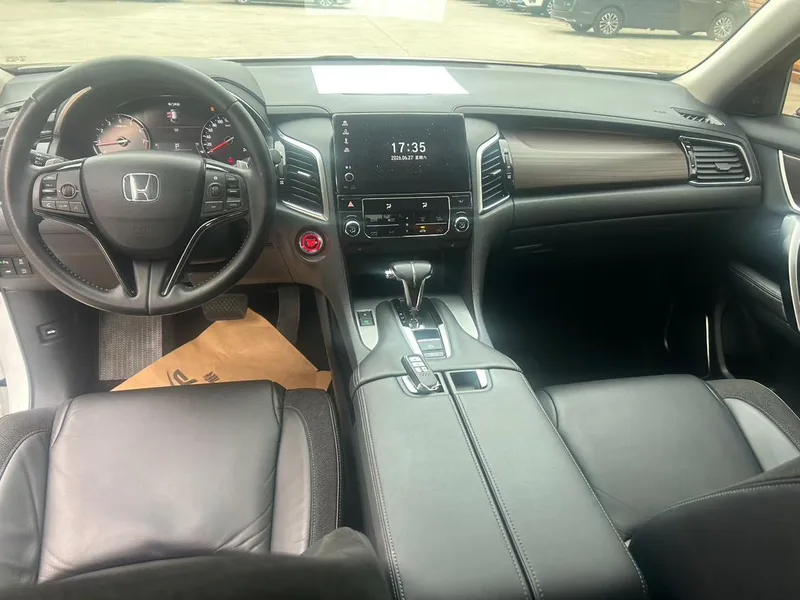 Honda Avancier 2017 240TURBO Two-Wheel Drive Premium Edition interior photo 6