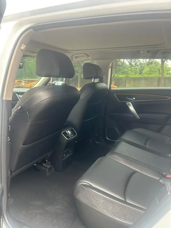 Honda Avancier 2017 240TURBO Two-Wheel Drive Premium Edition interior photo 7