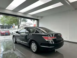 Honda Accord 2013 2.0L LX интерьер фото 7