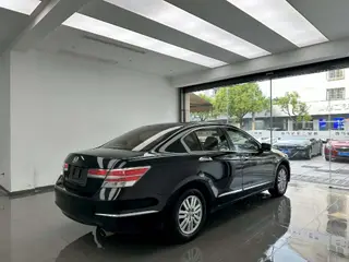 Honda Accord 2013 2.0L LX интерьер фото 9