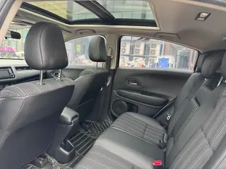 Honda Vezel 2017 1.8L CVT Two-wheel drive elite model interior photo 8 Honda Vezel 2017 1.8L CVT Two-wheel drive elite model interior photo 8