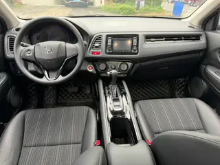 Honda Vezel 2017 1.8L CVT Two-wheel drive elite model interior photo 9 Honda Vezel 2017 1.8L CVT Two-wheel drive elite model interior photo 9