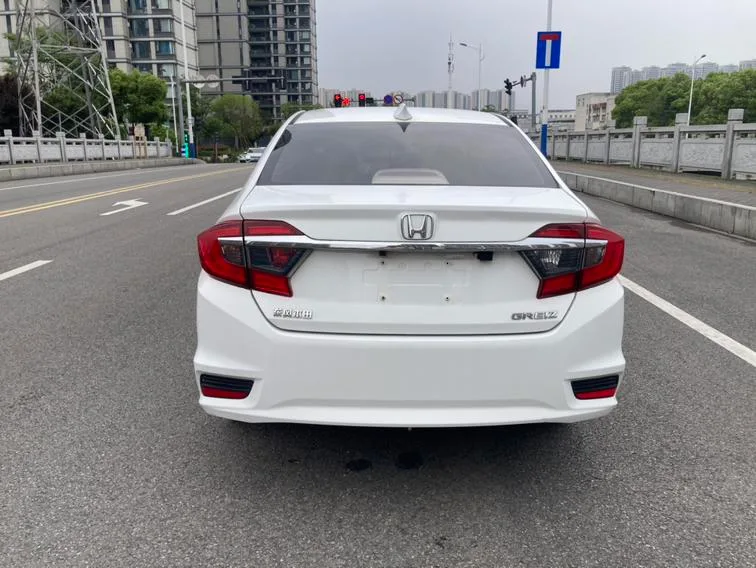 Honda Greiz 2016 1.5L CVT Classic Edition exterior photo 5