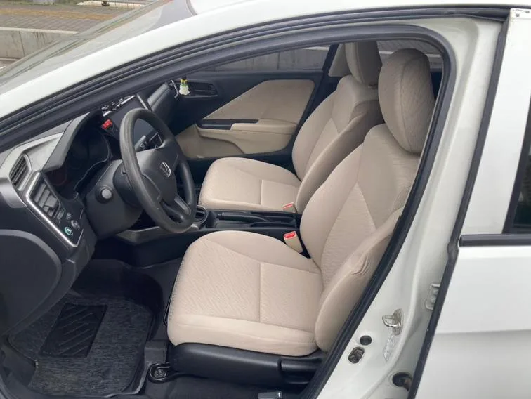 Honda Greiz 2016 1.5L CVT Classic Edition interior photo 15