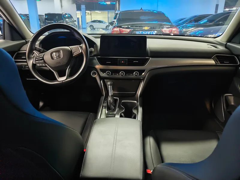 Honda Accord 2022 260TURBO Edición de lujo interior foto 12 Honda Accord 2022 260TURBO Edición de lujo interior foto 12