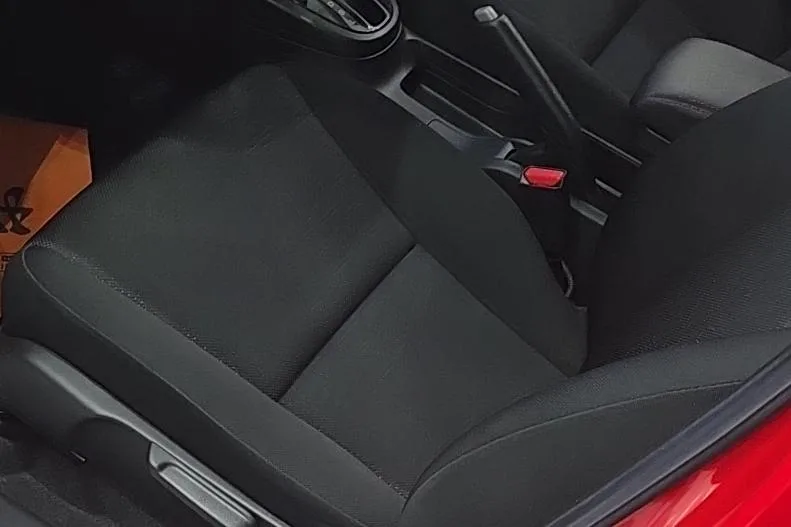 Honda Fit 2018 1.5L CVT Version toit ouvrant confortable intérieur photo 10