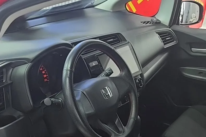 Honda Fit 2018 1.5L CVT Version toit ouvrant confortable intérieur photo 11