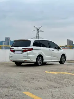 Honda Odyssey 2018 2.4L Smart Edition exterior photo 7 Honda Odyssey 2018 2.4L Smart Edition exterior photo 7