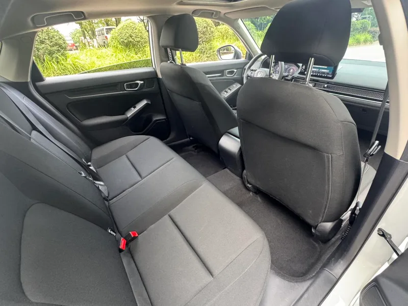 Honda Civic 2022 240TURBO CVT Dynamic Edition interior photo 9 Honda Civic 2022 240TURBO CVT Dynamic Edition interior photo 9
