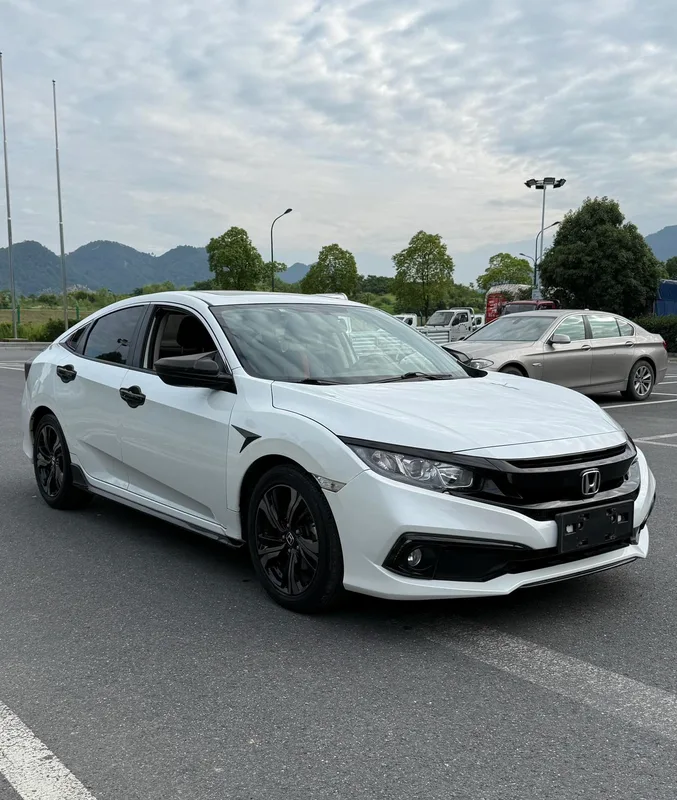 Honda Civic 2019 220TURBO CVT Combustion version Country VI exterior photo 2 Honda Civic 2019 220TURBO CVT Combustion version Country VI exterior photo 2