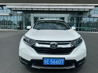 Honda CR-V 2017 240TURBO CVT Two-Drive Fashion Edition exterior photo 2 Honda CR-V 2017 240TURBO CVT Two-Drive Fashion Edition exterior photo 2
