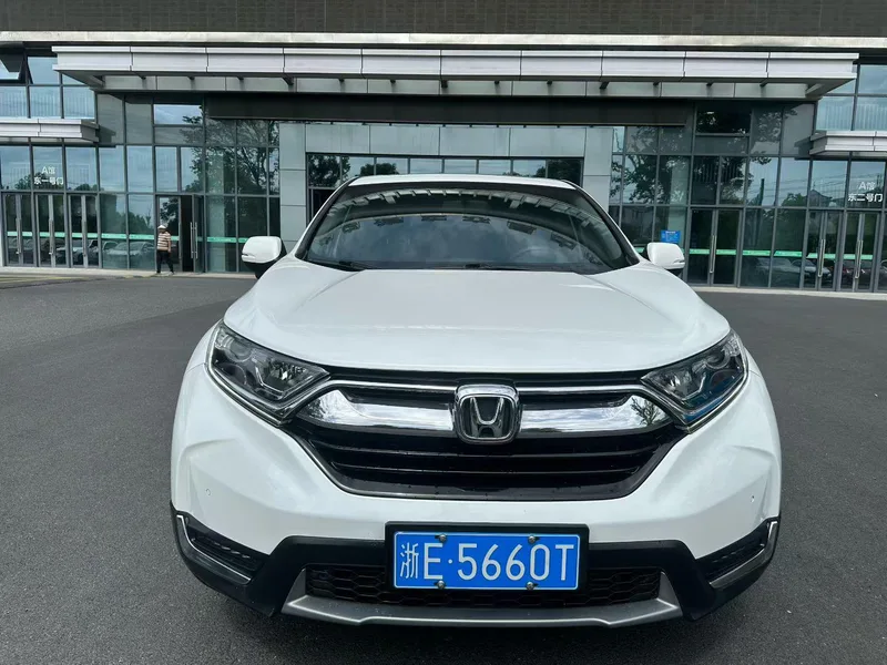 Honda CR-V 2017 240TURBO CVT Two-Drive Fashion Edition exterior photo 2 Honda CR-V 2017 240TURBO CVT Two-Drive Fashion Edition exterior photo 2