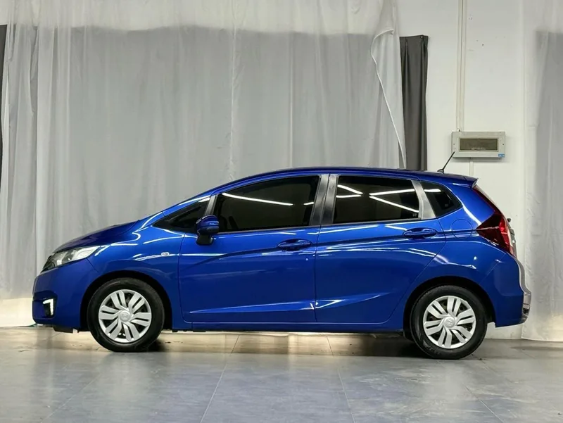 Honda Fit 2016 1.5L LXS CVT Comfortable skylight version exterior photo 7 Honda Fit 2016 1.5L LXS CVT Comfortable skylight version exterior photo 7