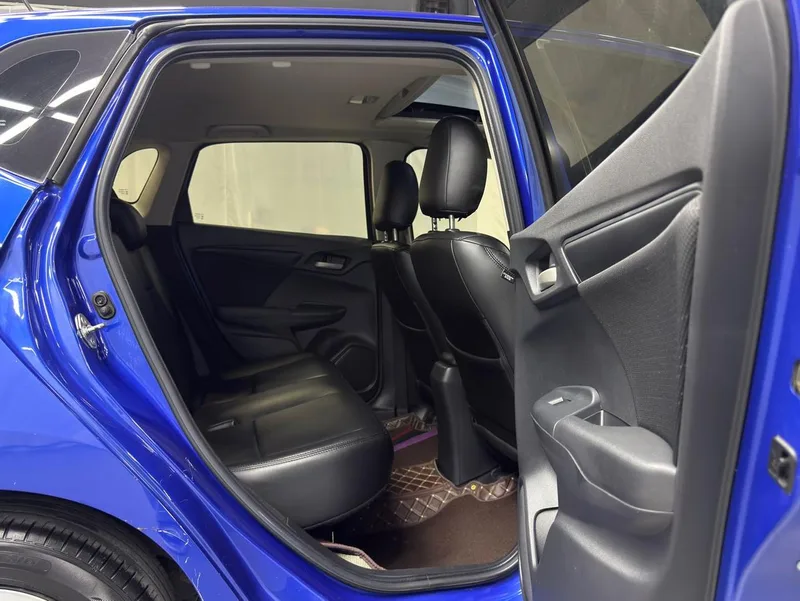 Honda Fit 2016 1.5L LXS CVT Comfortable skylight version interior photo 13 Honda Fit 2016 1.5L LXS CVT Comfortable skylight version interior photo 13