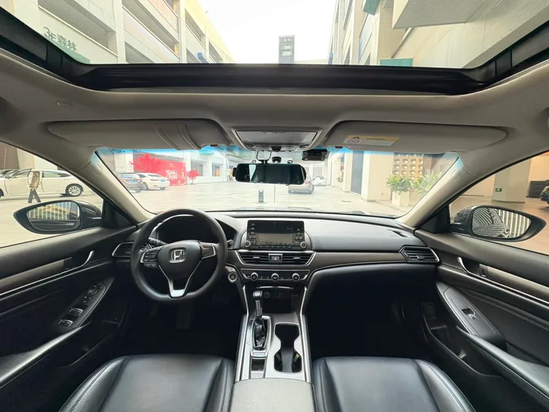 Honda Accord 2018 230TURBO Version confortable État VI extérieur photo 5