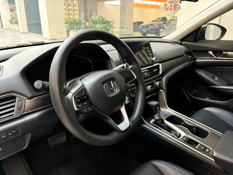 Honda Accord 2018 230TURBO Version confortable État VI extérieur photo 7