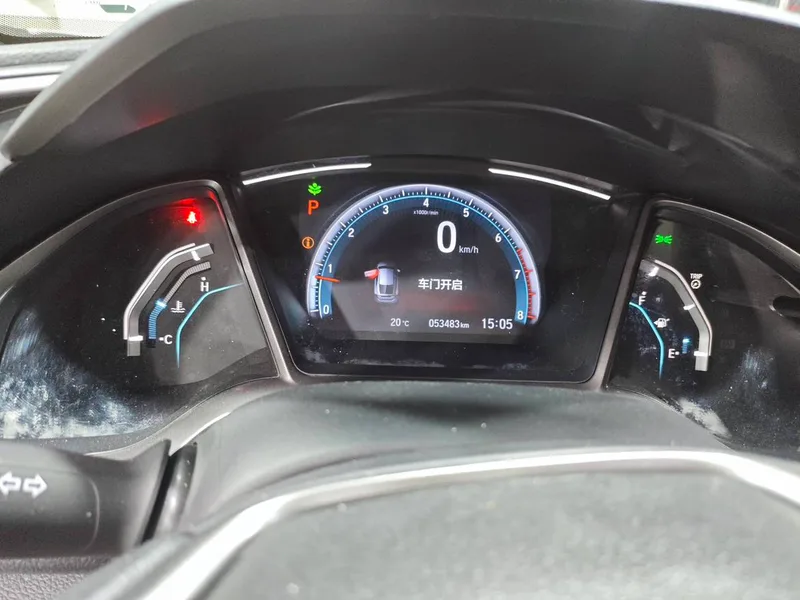 Honda Civic 2020 HATCHBACK 220TURBO CVT Новый контроль интерьер фото 17