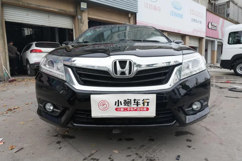 Honda Crider 2013 1.8L Automatic Comfort Version exterior photo 2 Honda Crider 2013 1.8L Automatic Comfort Version exterior photo 2