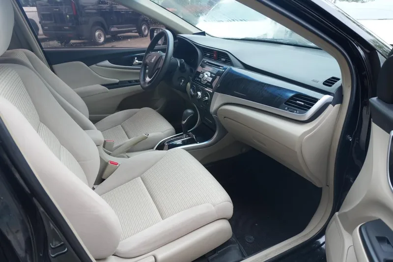Honda Crider 2013 1.8L Automatic Comfort Version exterior photo 4 Honda Crider 2013 1.8L Automatic Comfort Version exterior photo 4