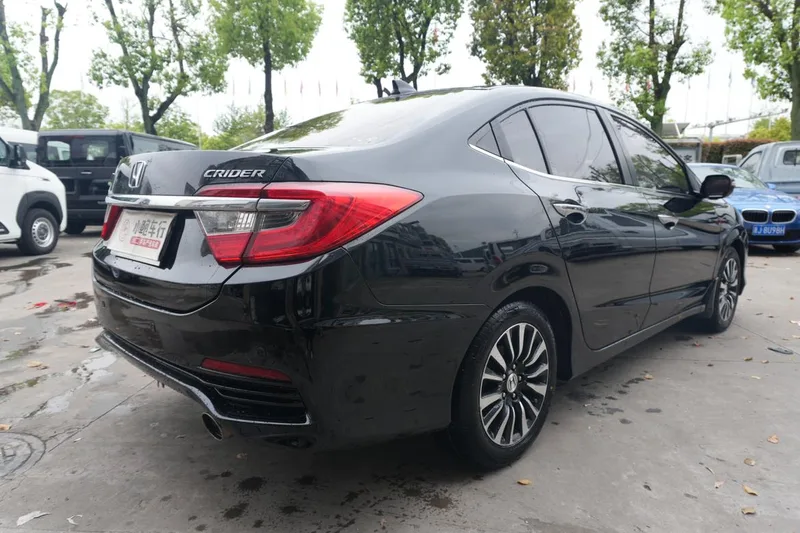 Honda Crider 2013 1.8L Automatic Comfort Version interior photo 12 Honda Crider 2013 1.8L Automatic Comfort Version interior photo 12