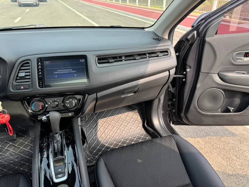 Honda Vezel 2019 1.5L CVT pioneer type Country VI interior photo 15