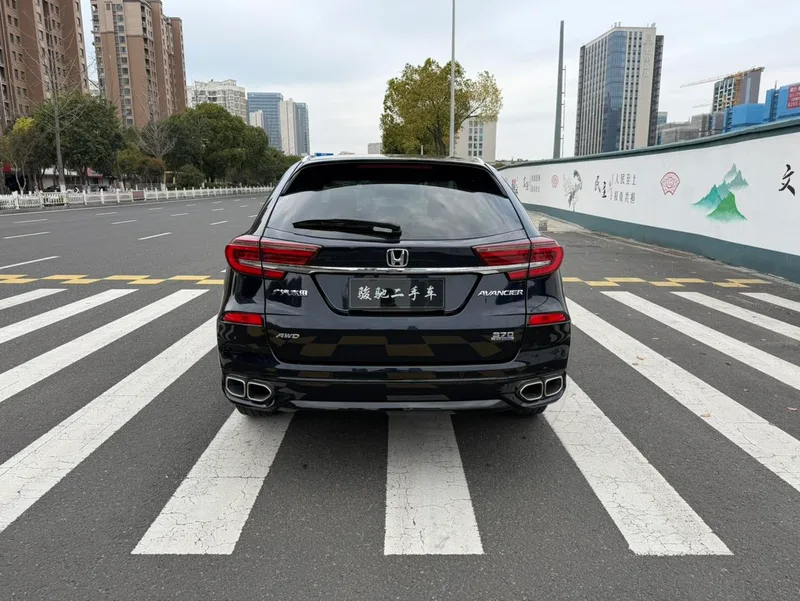 Honda Avancier 2023 370 TURBO 9AT Version premium AWD intérieur photo 6